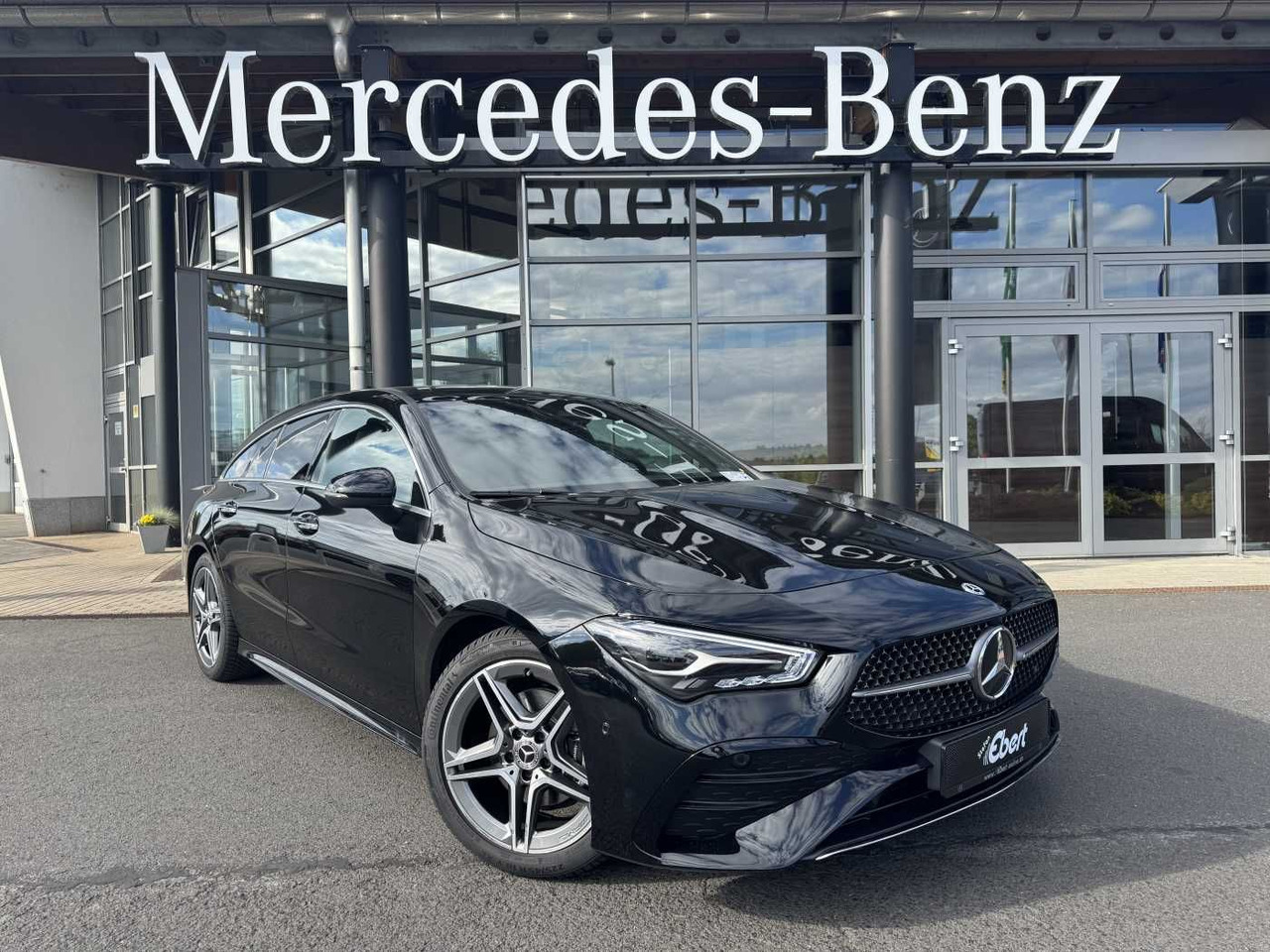 Mercedes-Benz CLA 180 Shooting Brake+AMG+Distr+AHK+RFK+ - Autovettura: foto 1 Mercedes-Benz CLA 180 Shooting Brake+AMG+Distr+AHK+RFK+ - Autovettura: foto 1