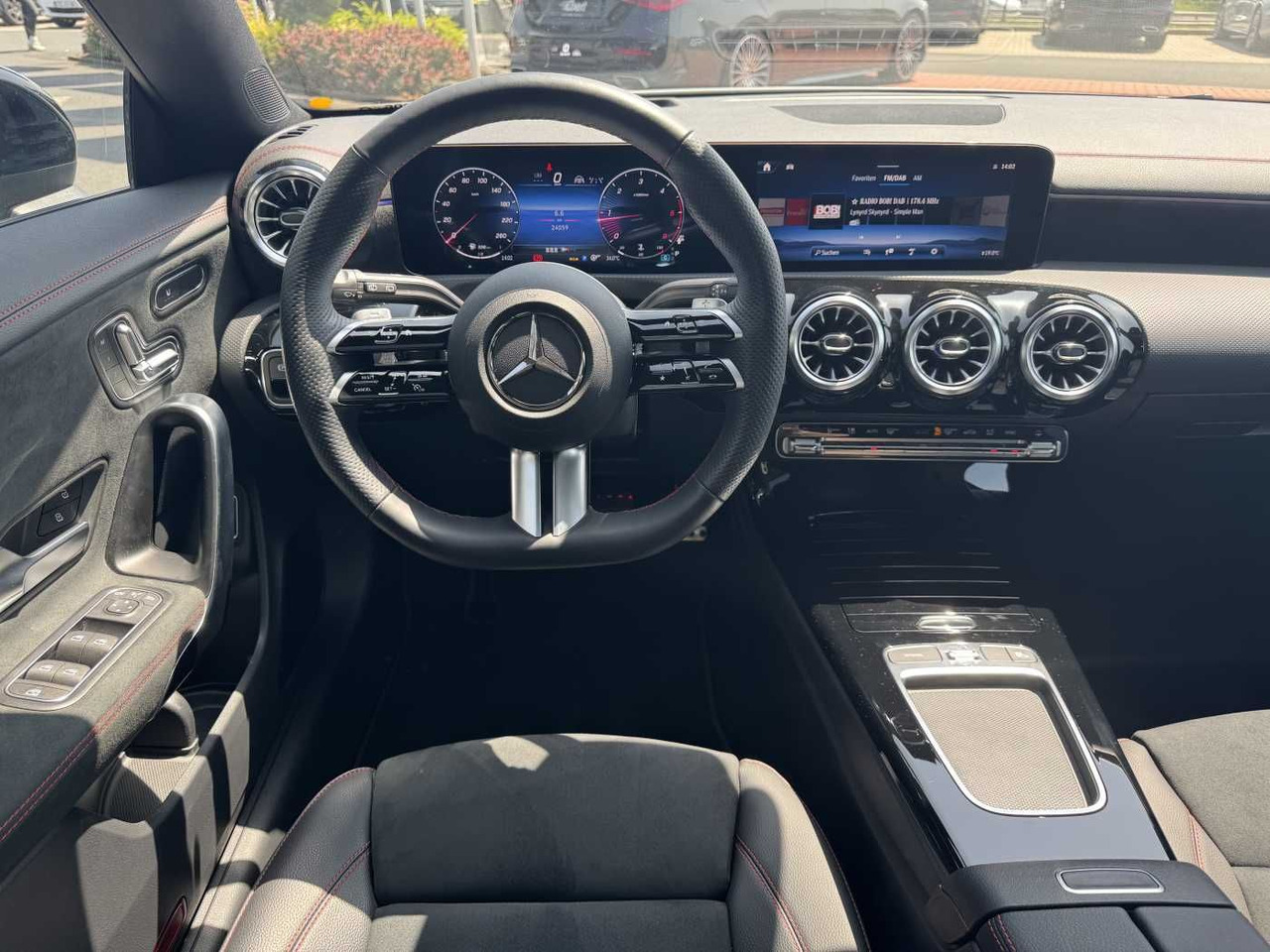Autovettura Mercedes-Benz CLA 220d Shooting Brake AMG+Pano+Distr+AHK+uvm.: foto 12