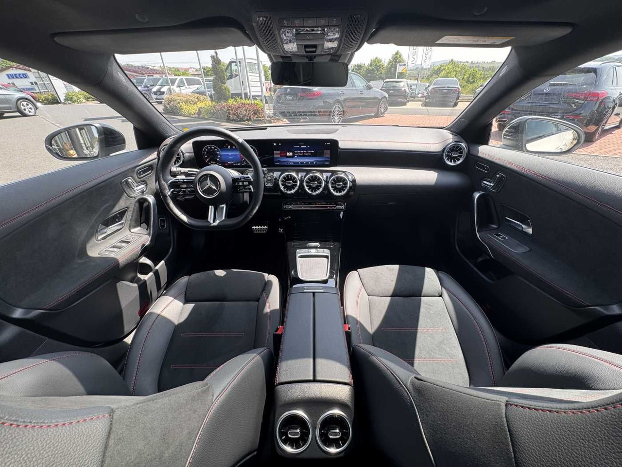 Autovettura Mercedes-Benz CLA 220d Shooting Brake AMG+Pano+Distr+AHK+uvm.: foto 13