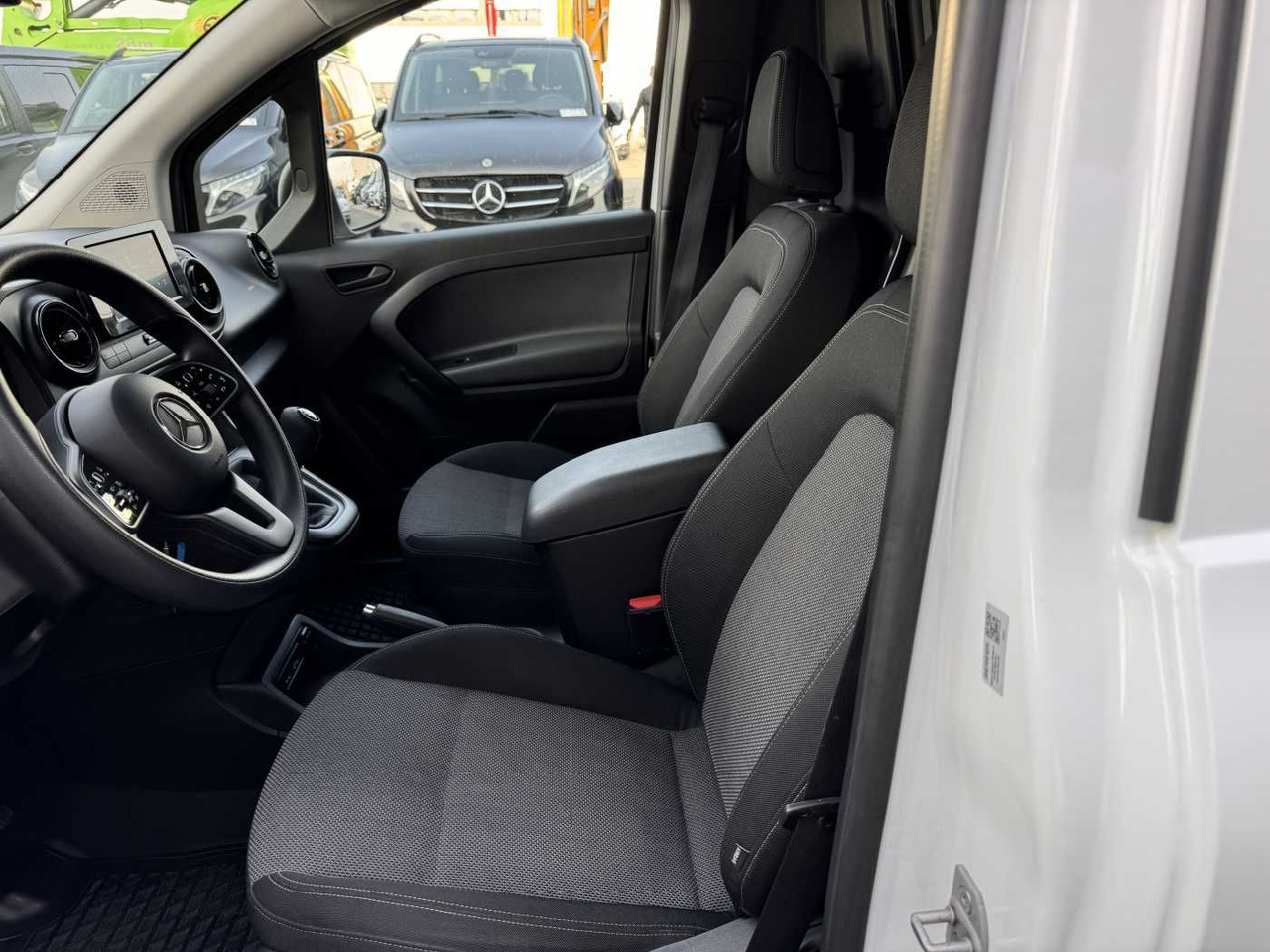 Leasing di  Mercedes-Benz Citan 113 CDI Pro Klima Kamera MBUX SHZ Tempomat Mercedes-Benz Citan 113 CDI Pro Klima Kamera MBUX SHZ Tempomat: foto 8