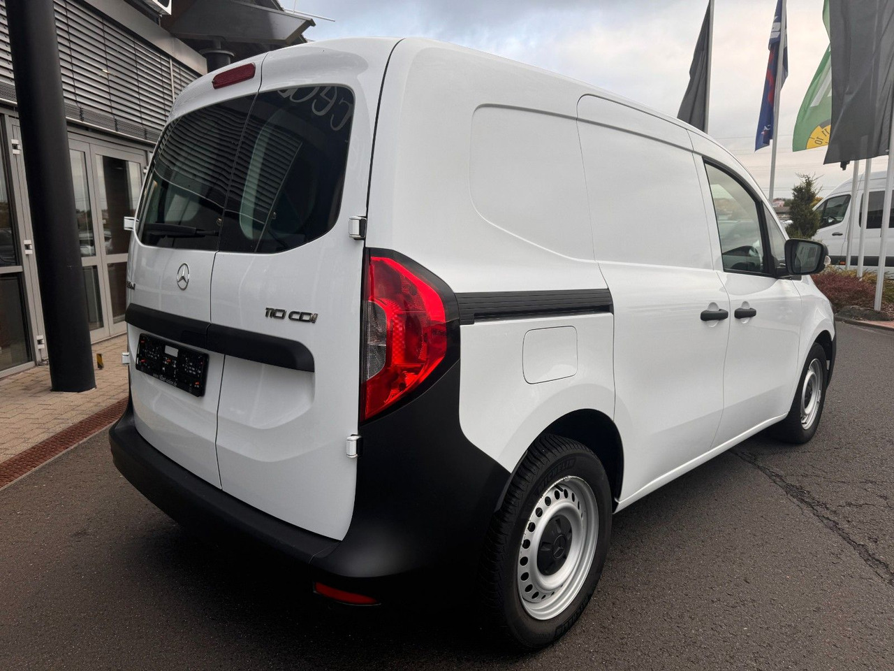 Mercedes-Benz Citan Kasten 110 CDI Klima PARKTRONIC - Furgone chiuso: foto 4 Mercedes-Benz Citan Kasten 110 CDI Klima PARKTRONIC - Furgone chiuso: foto 4