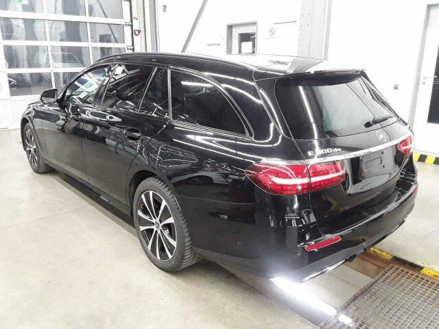 Mercedes-Benz E 300 T de 4M AMG+AHK+Distr+Burm+ R-Kamera+Carpl - Autovettura: foto 3 Mercedes-Benz E 300 T de 4M AMG+AHK+Distr+Burm+ R-Kamera+Carpl - Autovettura: foto 3