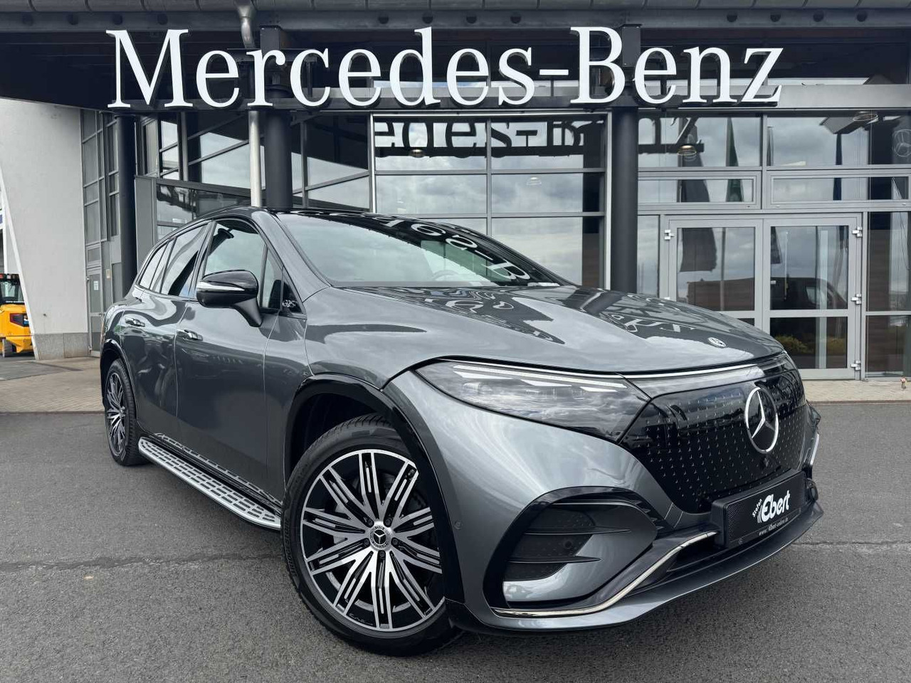Mercedes-Benz EQS SUV 450 4M AMG+Pano+Distr+Offroad+HUD+360 - SUV/ Fuoristrada: foto 1 Mercedes-Benz EQS SUV 450 4M AMG+Pano+Distr+Offroad+HUD+360 - SUV/ Fuoristrada: foto 1