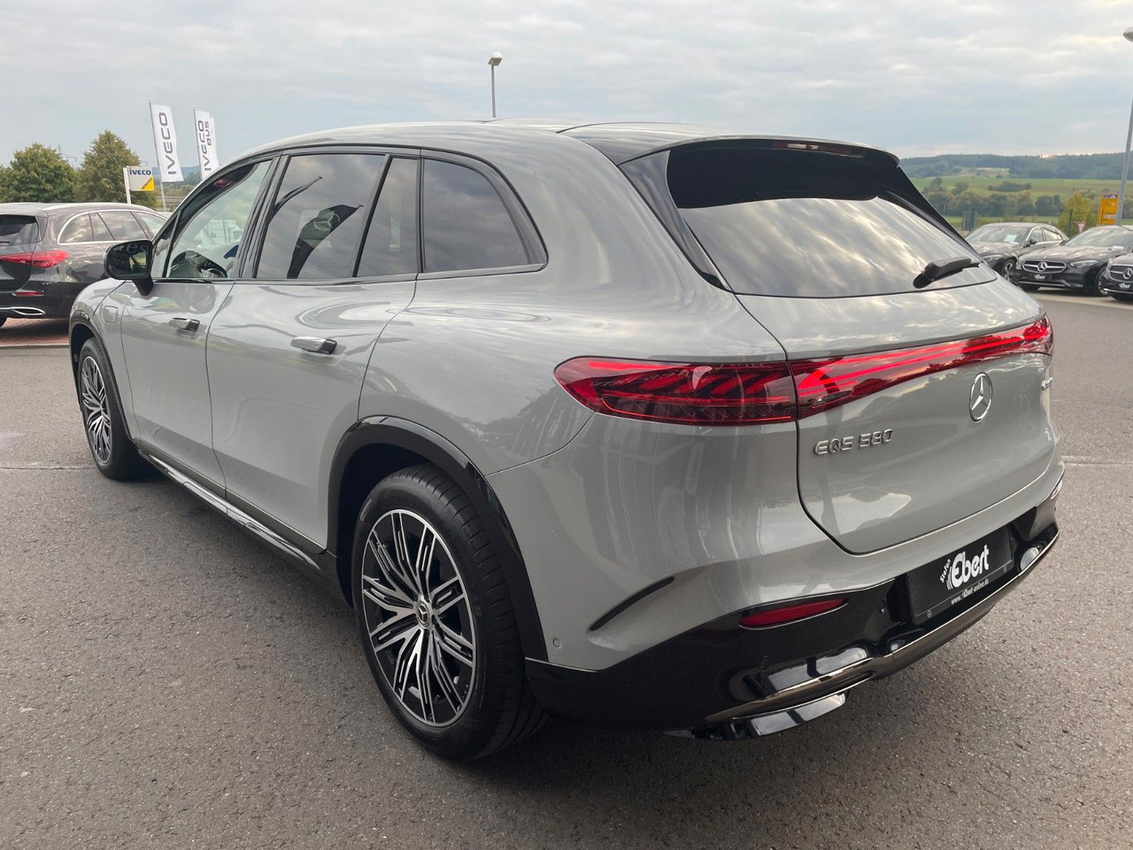 Mercedes-Benz EQS SUV 580 AMG DigL+AIR+HUD+Hyper+Burm+Pano - SUV/ Fuoristrada: foto 3 Mercedes-Benz EQS SUV 580 AMG DigL+AIR+HUD+Hyper+Burm+Pano - SUV/ Fuoristrada: foto 3