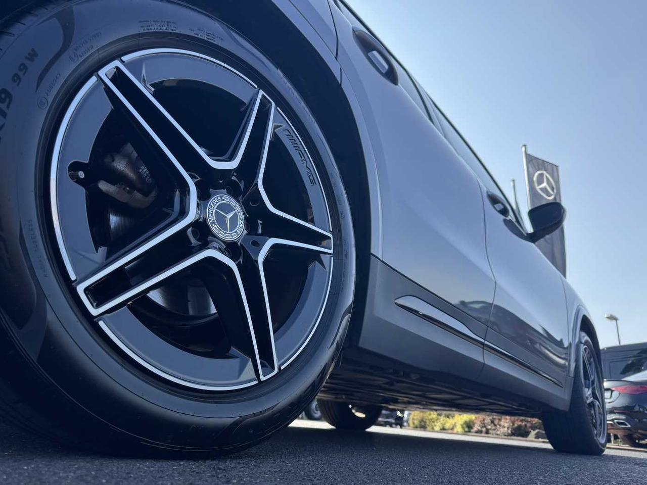 Mercedes-Benz GLA 200d 4M AMG+Pano+Distr+Ambiente+ - SUV/ Fuoristrada: foto 5 Mercedes-Benz GLA 200d 4M AMG+Pano+Distr+Ambiente+ - SUV/ Fuoristrada: foto 5