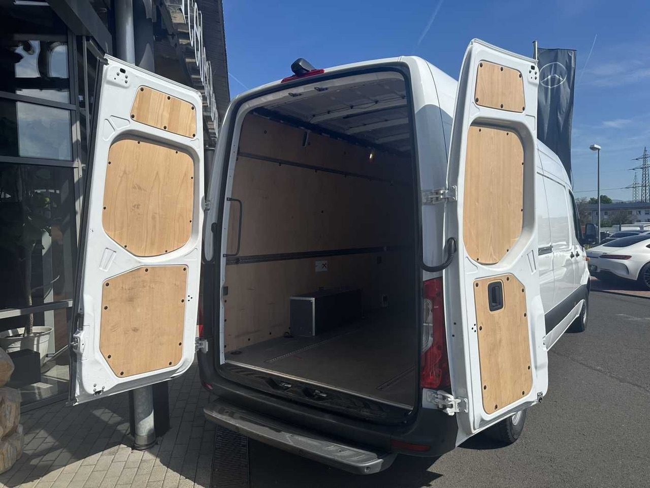 Mercedes-Benz Sprinter 315 CDI 4325 Klima 360 SHZ MBUX Schwing - Furgone chiuso: foto 5 Mercedes-Benz Sprinter 315 CDI 4325 Klima 360 SHZ MBUX Schwing - Furgone chiuso: foto 5
