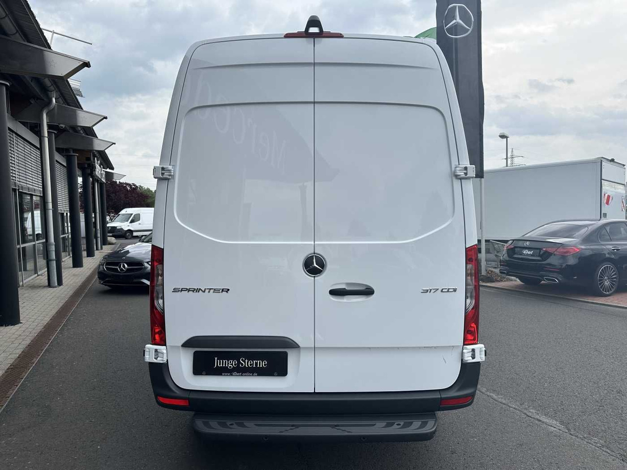 Mercedes-Benz Sprinter 317 CDI 3665 9G Klima 360 MBUX SHZ - Furgone chiuso: foto 5 Mercedes-Benz Sprinter 317 CDI 3665 9G Klima 360 MBUX SHZ - Furgone chiuso: foto 5