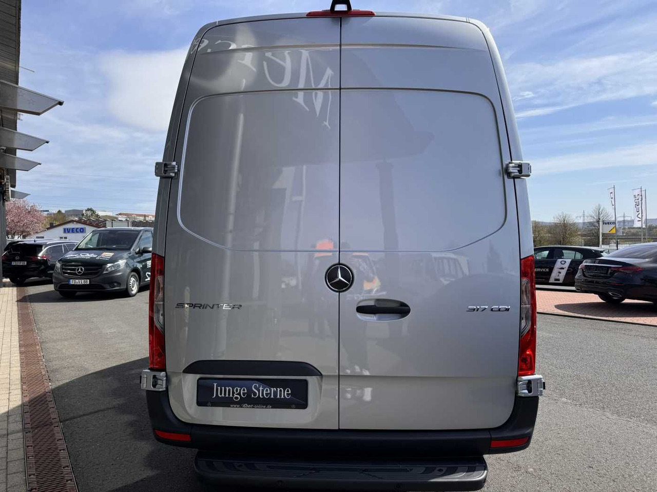 Mercedes-Benz Sprinter 317 CDI 3665 Klima Kamera MBUX Schwing - Furgone chiuso: foto 5 Mercedes-Benz Sprinter 317 CDI 3665 Klima Kamera MBUX Schwing - Furgone chiuso: foto 5