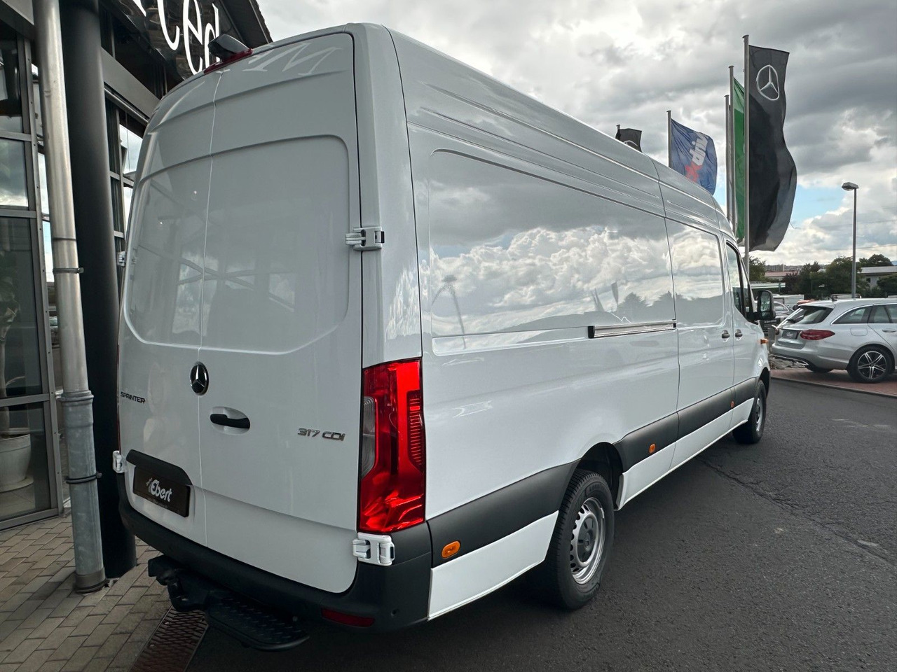 Mercedes-Benz Sprinter 317 CDI 9G 4325 Klima Kamera SHZ AHK - Furgone chiuso: foto 4 Mercedes-Benz Sprinter 317 CDI 9G 4325 Klima Kamera SHZ AHK - Furgone chiuso: foto 4