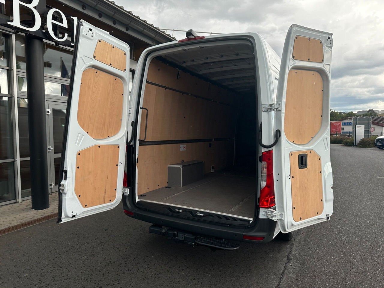 Mercedes-Benz Sprinter 317 CDI 9G 4325 Klima Kamera SHZ AHK - Furgone chiuso: foto 5 Mercedes-Benz Sprinter 317 CDI 9G 4325 Klima Kamera SHZ AHK - Furgone chiuso: foto 5