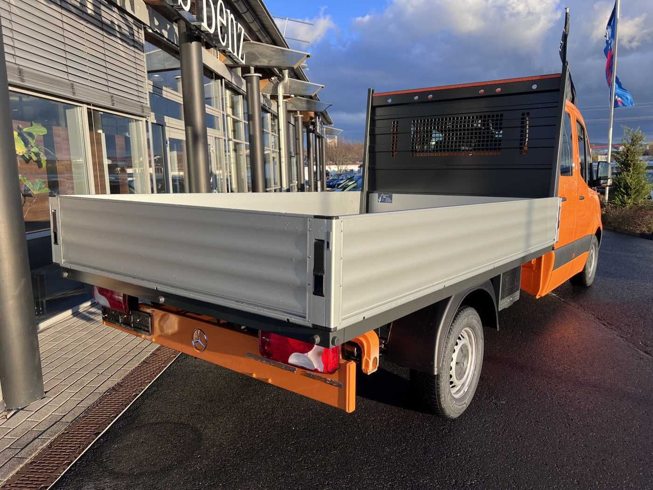 Mercedes-Benz Sprinter 317 CDI DoKa 4325 Klima MBUX Stdheiz - Furgone con cassone fisso, Furgone doppia cabina: foto 4 Mercedes-Benz Sprinter 317 CDI DoKa 4325 Klima MBUX Stdheiz - Furgone con cassone fisso, Furgone doppia cabina: foto 4