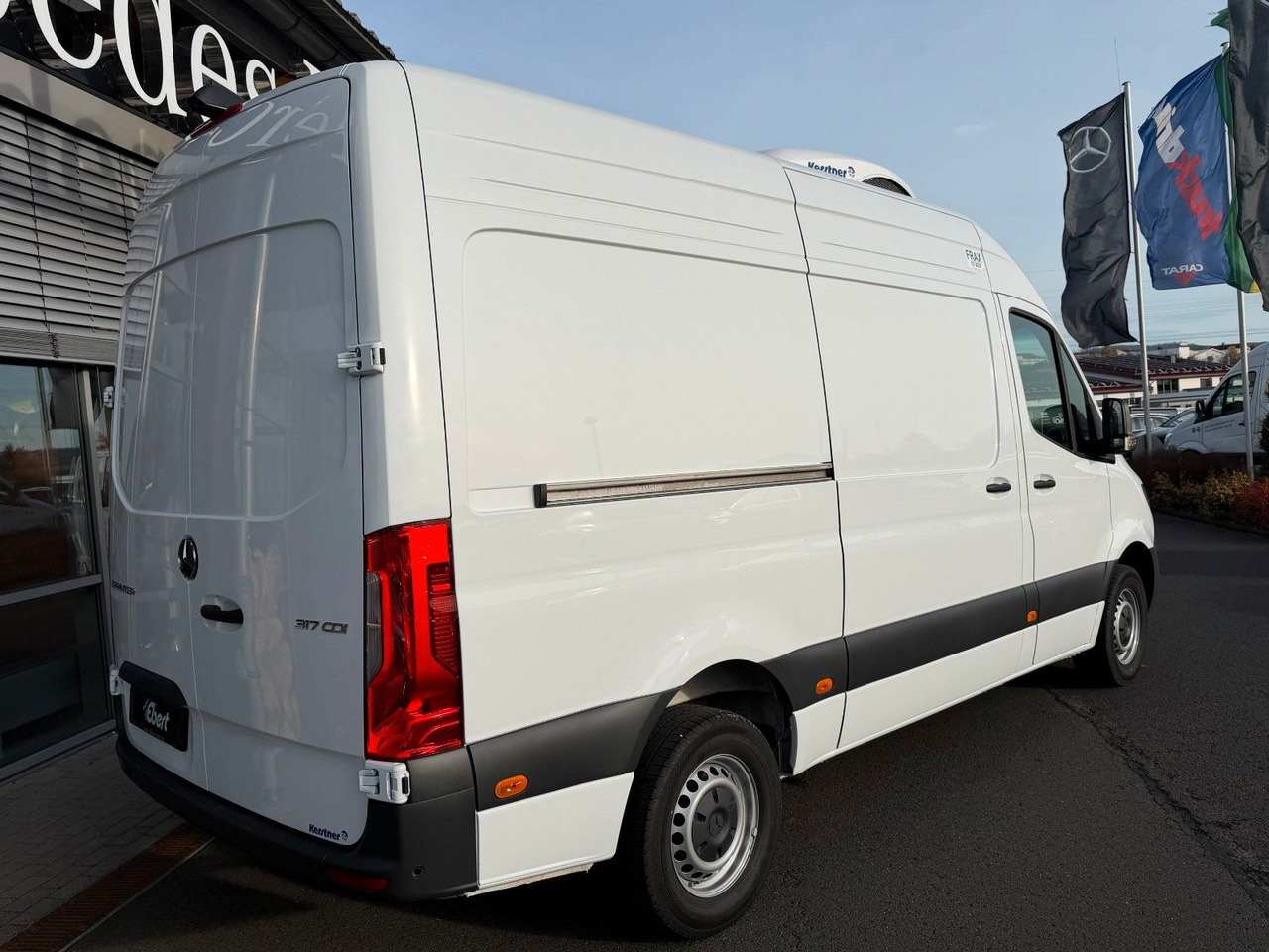 Mercedes-Benz Sprinter 317 CDI Frischdienst Fahr-/Standkühlung - Furgone frigo: foto 4 Mercedes-Benz Sprinter 317 CDI Frischdienst Fahr-/Standkühlung - Furgone frigo: foto 4