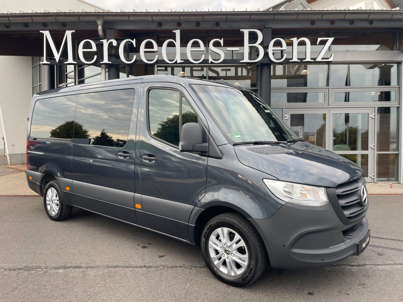 Mercedes-Benz Sprinter 317 CDI Tourer 3665 9G Kamera AHK3,5to - Pulmino: foto 1 Mercedes-Benz Sprinter 317 CDI Tourer 3665 9G Kamera AHK3,5to - Pulmino: foto 1