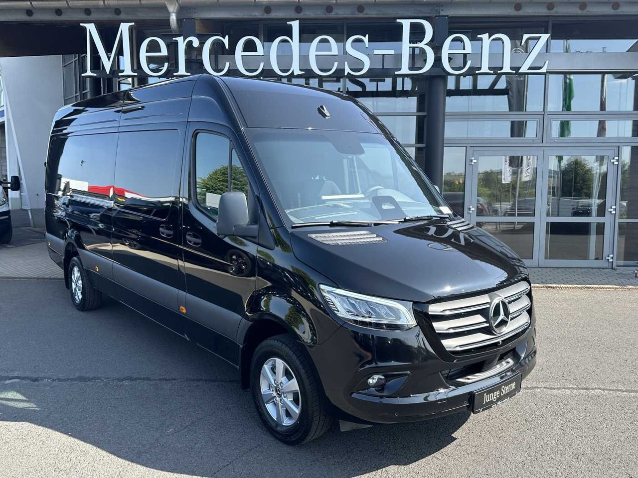 Mercedes-Benz Sprinter 319 CDI 4325 AHK DISTRONIC 360 Klima - Furgone chiuso: foto 1 Mercedes-Benz Sprinter 319 CDI 4325 AHK DISTRONIC 360 Klima - Furgone chiuso: foto 1