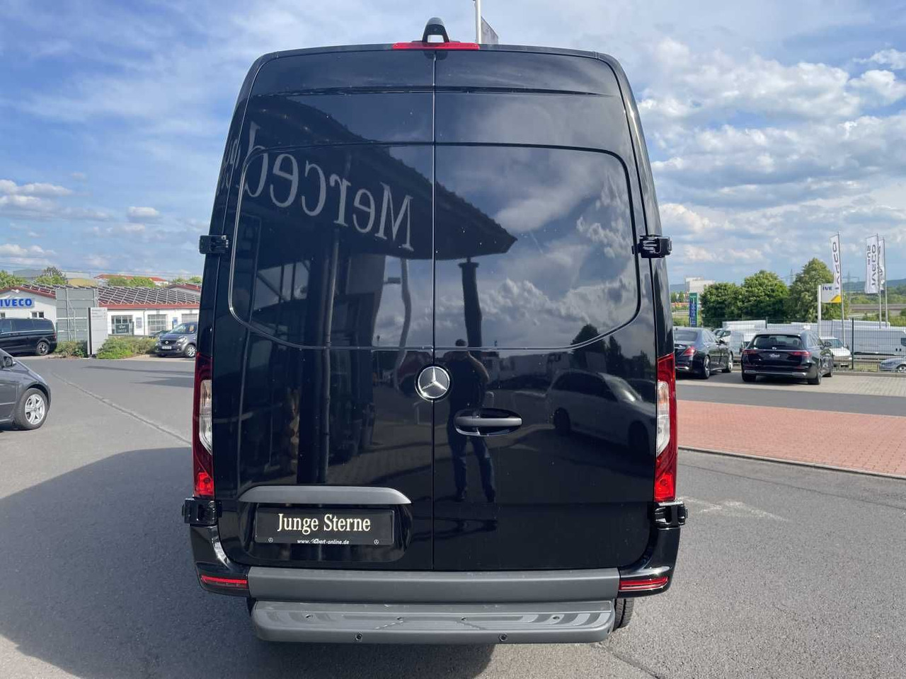 Mercedes-Benz Sprinter 319 CDI 4x4 3665 Klima Kamera MBUX LED - Furgone chiuso: foto 4 Mercedes-Benz Sprinter 319 CDI 4x4 3665 Klima Kamera MBUX LED - Furgone chiuso: foto 4