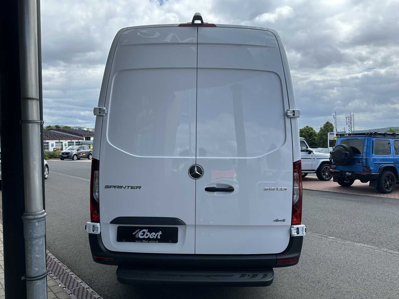 Mercedes-Benz Sprinter 319 CDI 4x4 4325 Kamera LED SHZ MBUX - Furgone chiuso: foto 5 Mercedes-Benz Sprinter 319 CDI 4x4 4325 Kamera LED SHZ MBUX - Furgone chiuso: foto 5