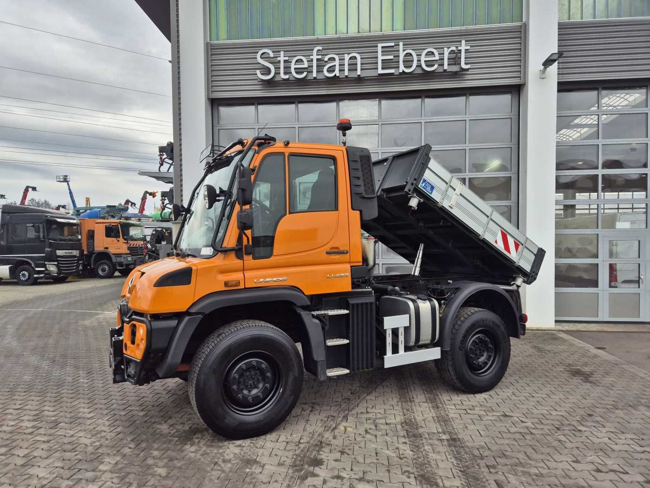 Mercedes-Benz Unimog U423 4x4 Hydrostat Zapfwelle - Autocarro ribaltabile: foto 1 Mercedes-Benz Unimog U423 4x4 Hydrostat Zapfwelle - Autocarro ribaltabile: foto 1