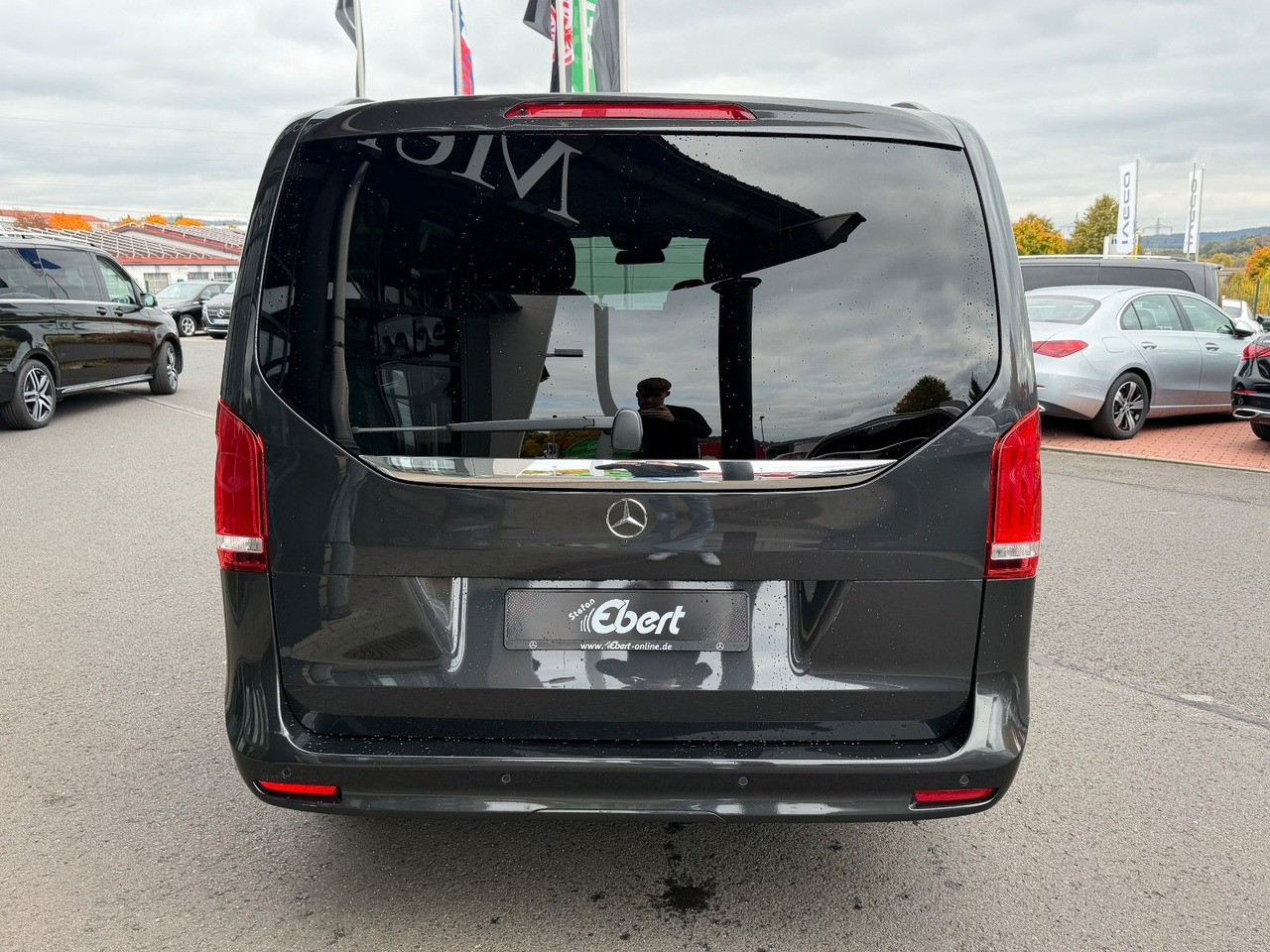 Mercedes-Benz V 250 AVANTGARDE ED AHK Tisch 6Sitze - Pulmino: foto 5 Mercedes-Benz V 250 AVANTGARDE ED AHK Tisch 6Sitze - Pulmino: foto 5