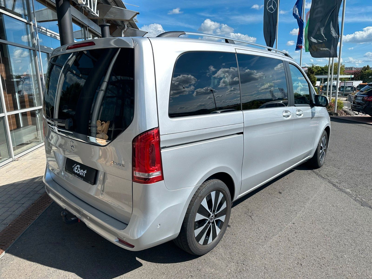 Mercedes-Benz V 250 EDITION 4MATIC Kompakt Liege-Paket AHK2,5t - Station wagon: foto 4 Mercedes-Benz V 250 EDITION 4MATIC Kompakt Liege-Paket AHK2,5t - Station wagon: foto 4