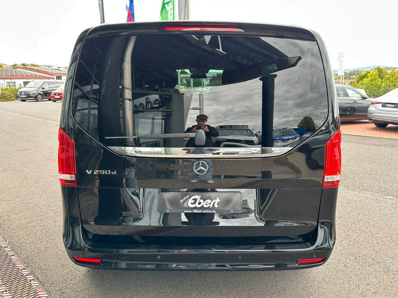 Mercedes-Benz V 250 d EDITION AMG Kompakt ILS elektr Türen - Pulmino: foto 5 Mercedes-Benz V 250 d EDITION AMG Kompakt ILS elektr Türen - Pulmino: foto 5