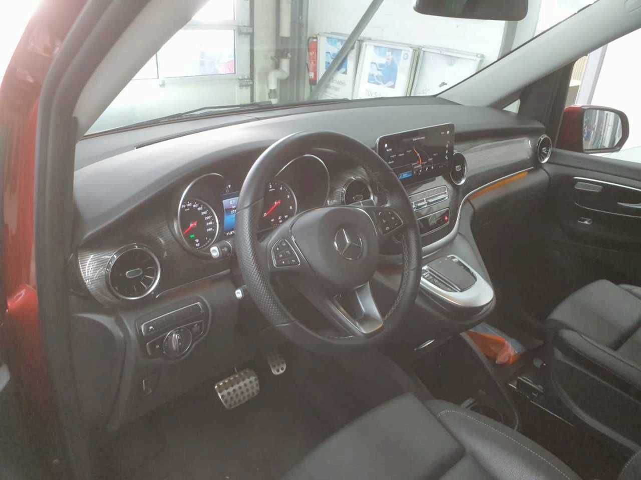 Mercedes-Benz V 250 d Edition 6Sitze Kamera MBUX ILS Leder - Autovettura: foto 5 Mercedes-Benz V 250 d Edition 6Sitze Kamera MBUX ILS Leder - Autovettura: foto 5