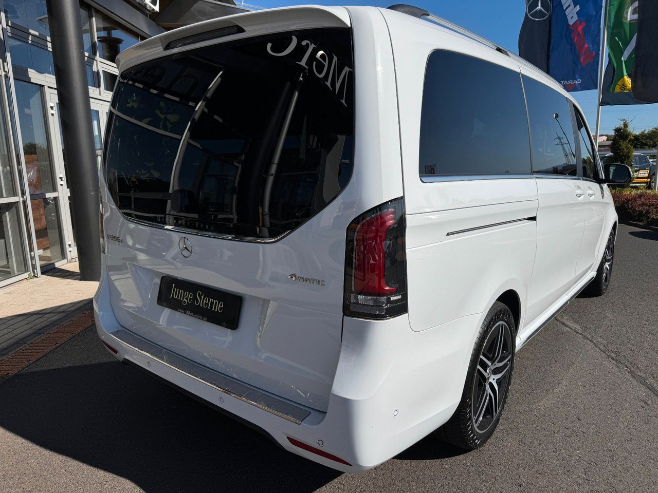 Mercedes-Benz V 300 d 4MATIC EXCLUSIVE AMG Tische AHK2,5to - Station wagon: foto 4 Mercedes-Benz V 300 d 4MATIC EXCLUSIVE AMG Tische AHK2,5to - Station wagon: foto 4