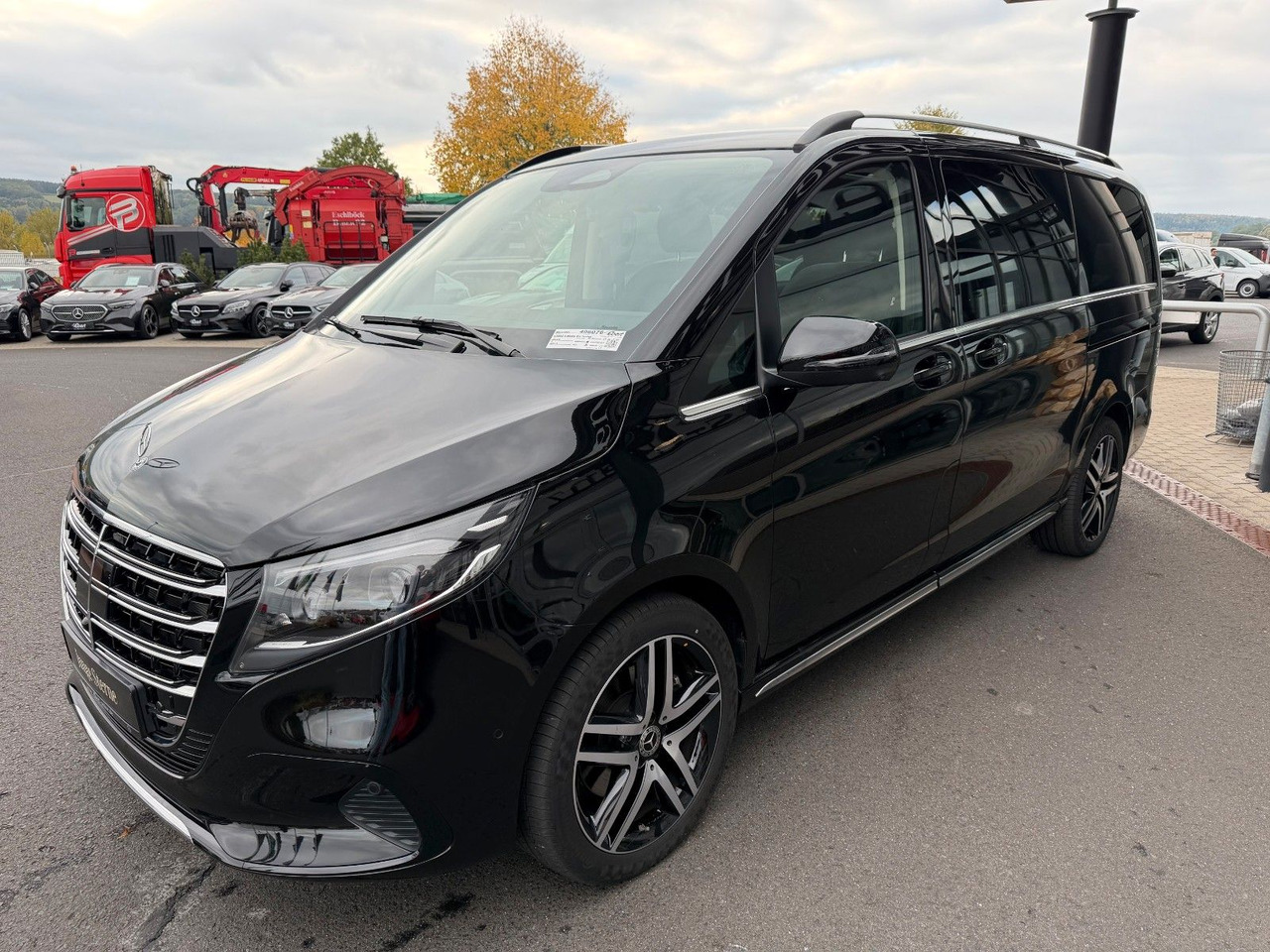 Mercedes-Benz V 300 d 4MATIC EXCLUSIVE Luxus-Sitze AHK2,5to - Station wagon: foto 3 Mercedes-Benz V 300 d 4MATIC EXCLUSIVE Luxus-Sitze AHK2,5to - Station wagon: foto 3