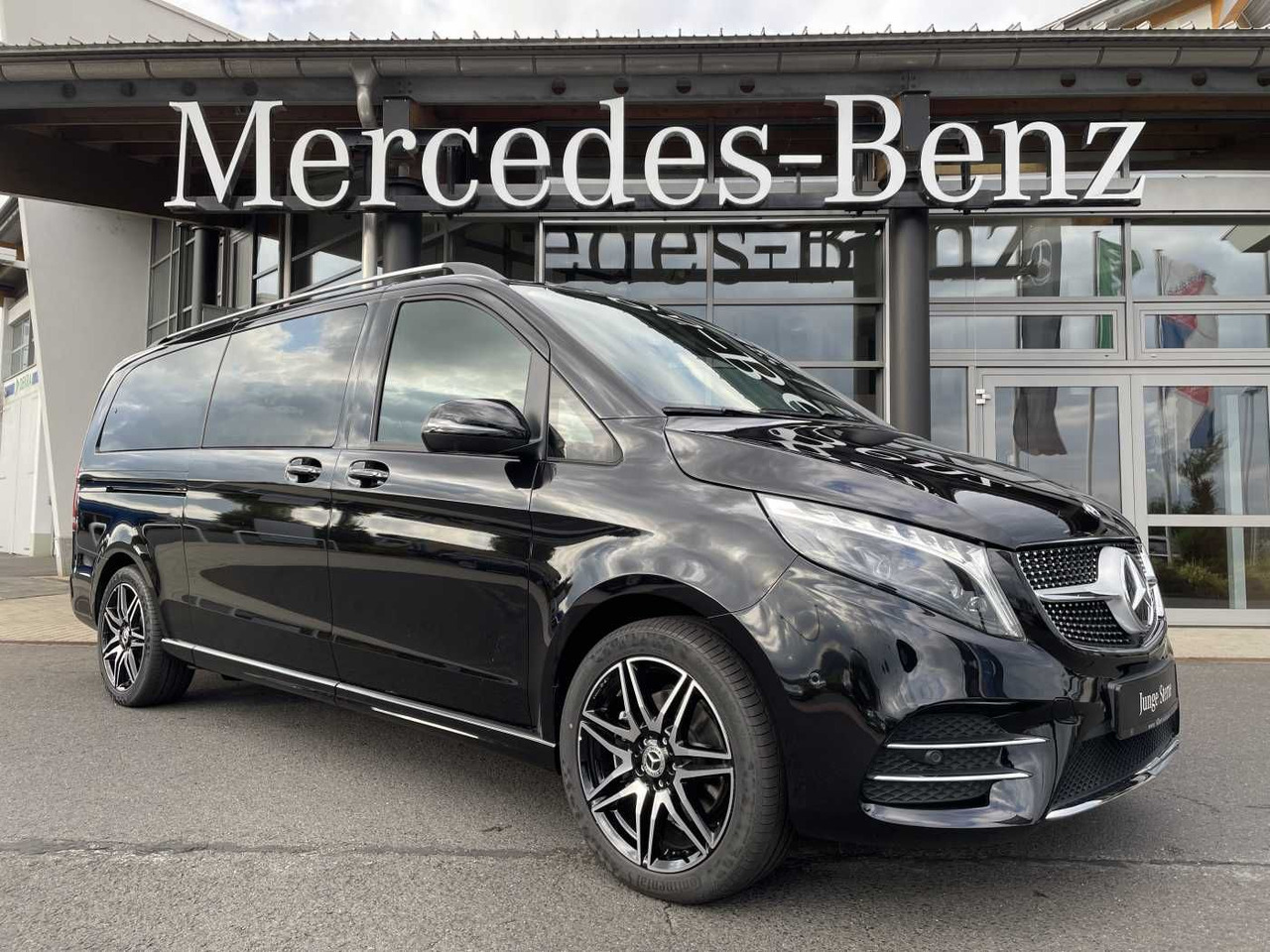 Mercedes-Benz V 300 d AVA 4MATIC AMG Kühlschrank AIRMATIC - Autovettura: foto 1 Mercedes-Benz V 300 d AVA 4MATIC AMG Kühlschrank AIRMATIC - Autovettura: foto 1