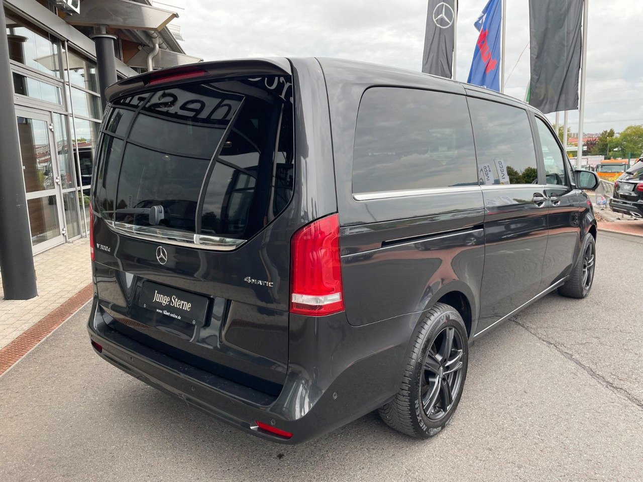 Mercedes-Benz V 300 d AVA ED 4MATIC Sitzklima Burmester 6Sitze - Station wagon: foto 4 Mercedes-Benz V 300 d AVA ED 4MATIC Sitzklima Burmester 6Sitze - Station wagon: foto 4