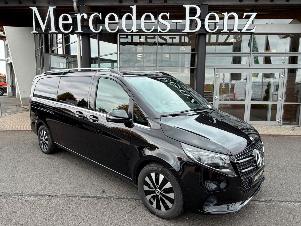 Mercedes-Benz V 300 d AVANTGARDE Extralang 360Kamera Standh - Station wagon: foto 1 Mercedes-Benz V 300 d AVANTGARDE Extralang 360Kamera Standh - Station wagon: foto 1