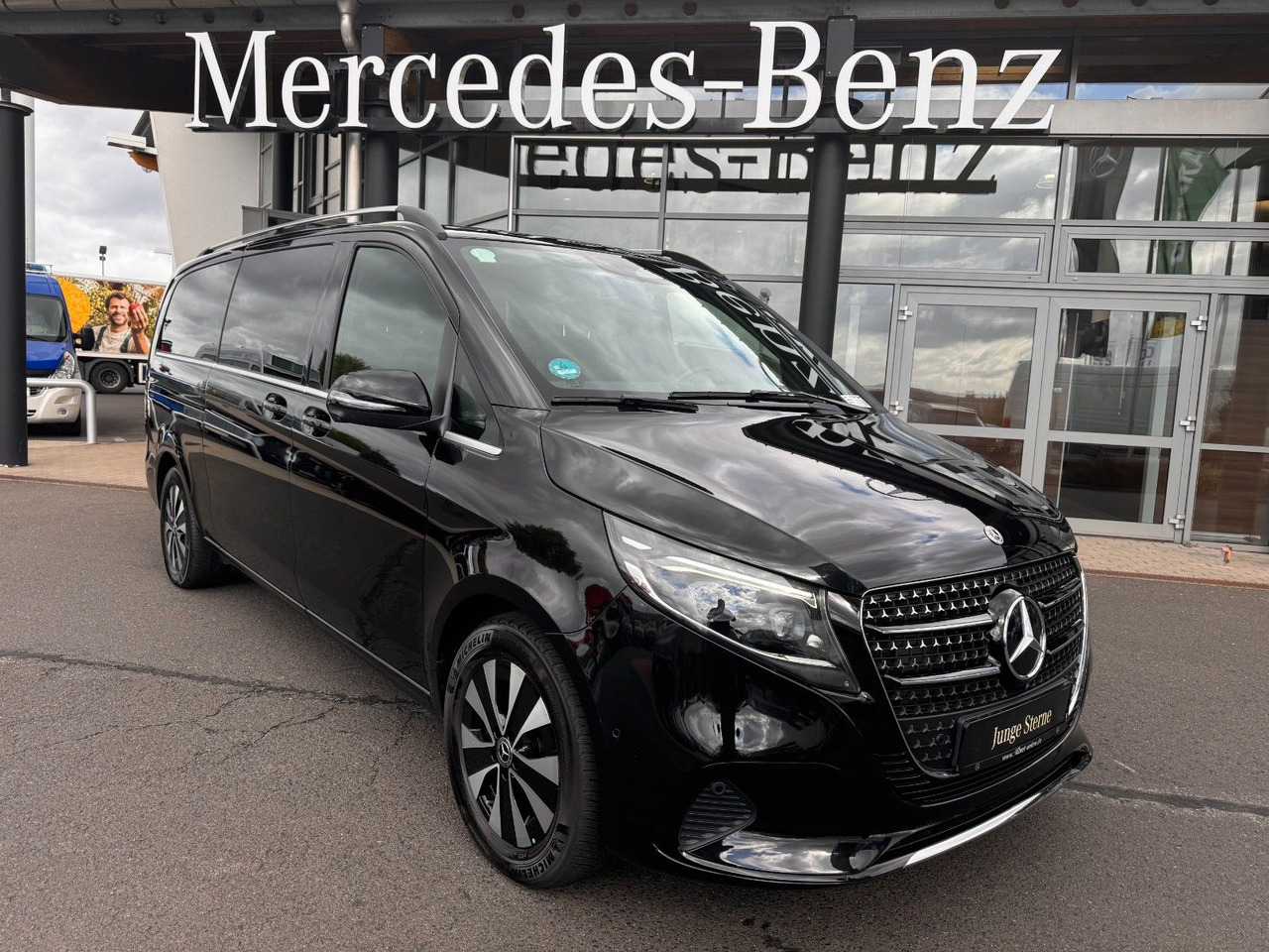 Mercedes-Benz V 300 d AVANTGARDE Extralang 360Kamera Standheiz - Station wagon: foto 1 Mercedes-Benz V 300 d AVANTGARDE Extralang 360Kamera Standheiz - Station wagon: foto 1