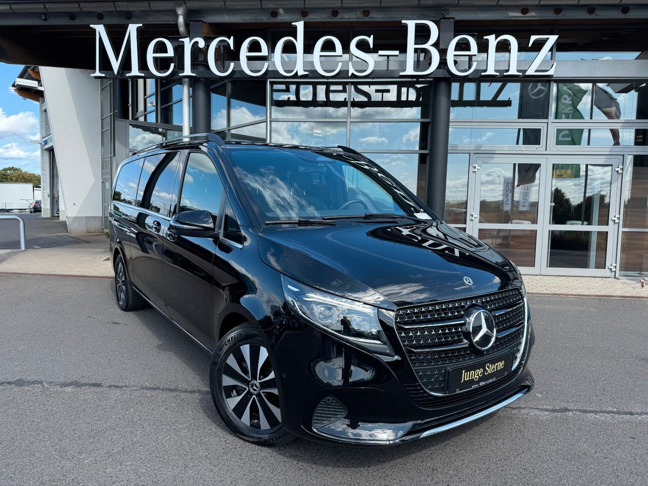 Mercedes-Benz V 300 d AVANTGARDE Extralang 360Kamera Standheiz - Station wagon: foto 1 Mercedes-Benz V 300 d AVANTGARDE Extralang 360Kamera Standheiz - Station wagon: foto 1