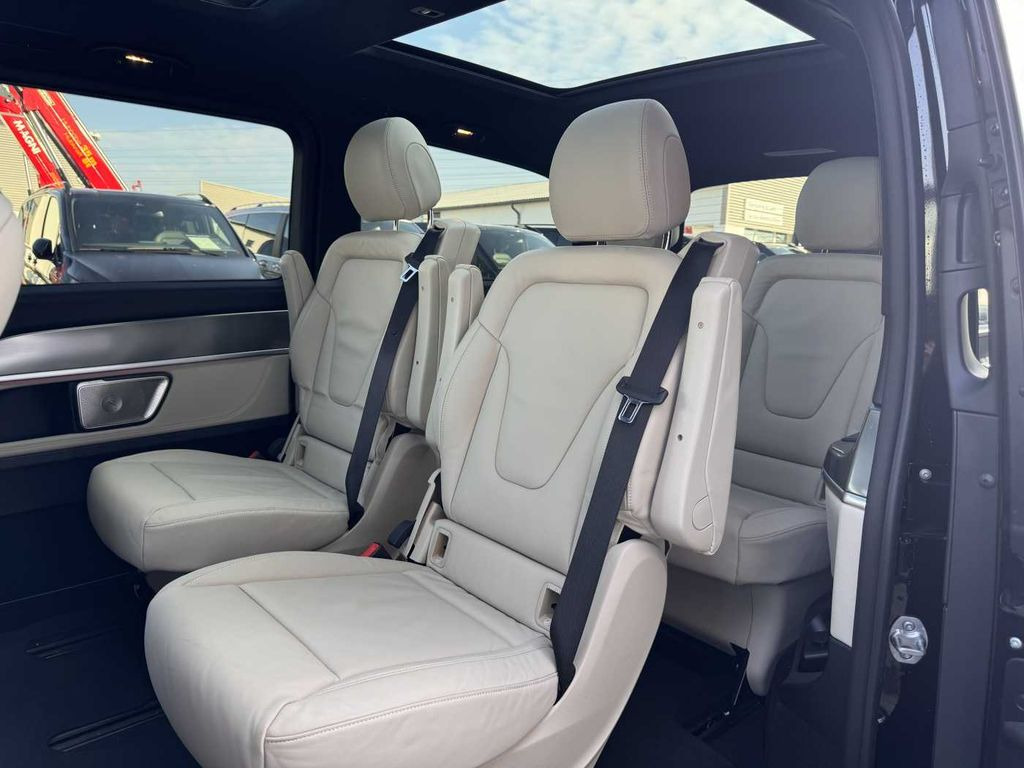 Minibus, Pulmino Mercedes-Benz V 300 d EXCLUSIVE 4MATIC Panorama AHK2,5 Stdheiz: foto 7
