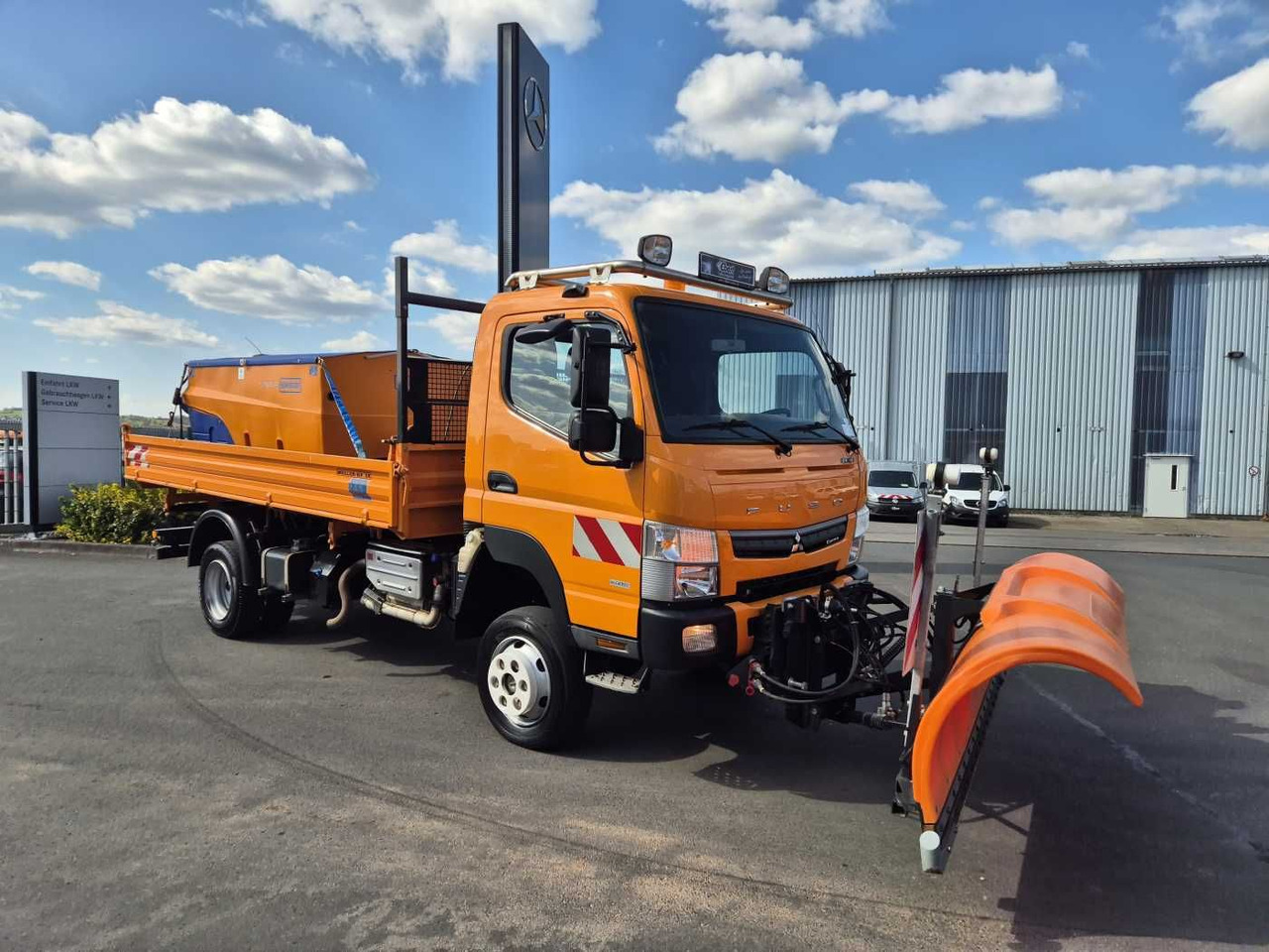 Mitsubishi Canter 6C18 4x4 Kipper Winterdienst Schild 2x AH - Furgone ribaltabile: foto 3 Mitsubishi Canter 6C18 4x4 Kipper Winterdienst Schild 2x AH - Furgone ribaltabile: foto 3