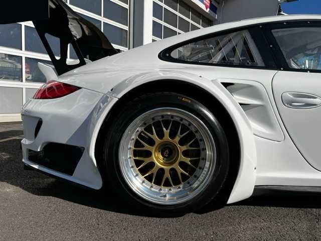 Autovettura Porsche 997 GT2 RSR Rennwagen: foto 14