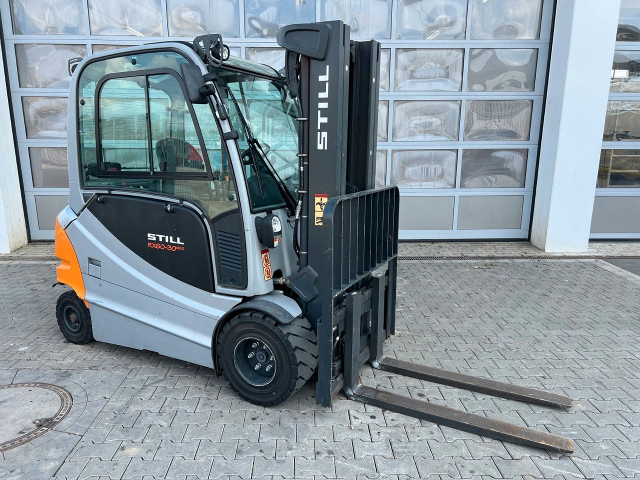 Still RX60-30L/600 / 04/2025 / Hubhöhe 4.580mm / SS - Carrello elevatore elettrico: foto 2 Still RX60-30L/600 / 04/2025 / Hubhöhe 4.580mm / SS - Carrello elevatore elettrico: foto 2