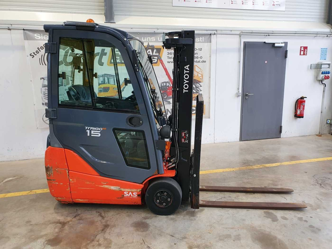 Toyota 8FBET15 / Batterie 07/2023 / HH: 4.3m! / 2.849h - Carrello elevatore elettrico: foto 2 Toyota 8FBET15 / Batterie 07/2023 / HH: 4.3m! / 2.849h - Carrello elevatore elettrico: foto 2