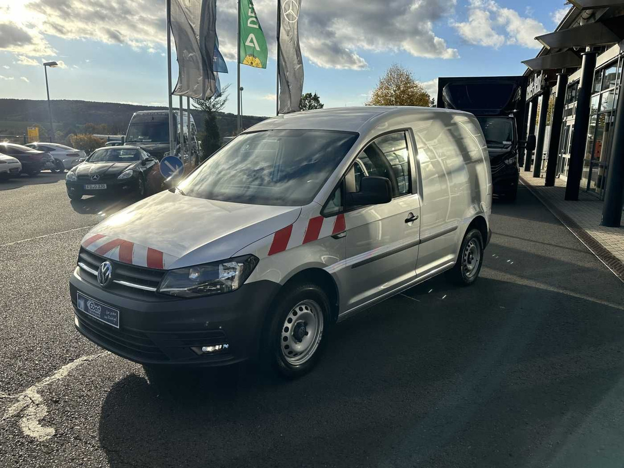 Volkswagen Caddy 1.6 TDI Klima Navi 8Räder Trennwand klappb - Furgoncino: foto 3 Volkswagen Caddy 1.6 TDI Klima Navi 8Räder Trennwand klappb - Furgoncino: foto 3