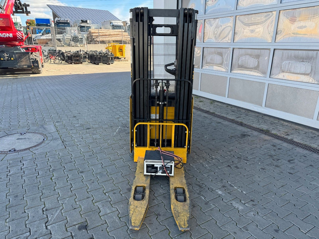 Yale MS 12 AC / Triplex: 4m! / nur 180h! / 2014 - Stoccatore: foto 4 Yale MS 12 AC / Triplex: 4m! / nur 180h! / 2014 - Stoccatore: foto 4