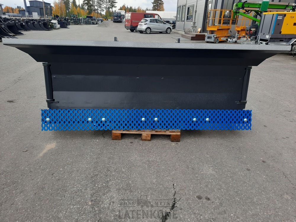 Volvo U-aura 400-240 HW - Lama neve: foto 4 Volvo U-aura 400-240 HW - Lama neve: foto 4