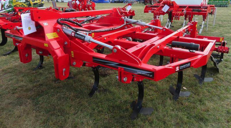 Awemak hydraulic foldable no-till cultivator Matador M42, 4.2 m - Coltivatore: foto 1 Awemak hydraulic foldable no-till cultivator Matador M42, 4.2 m - Coltivatore: foto 1