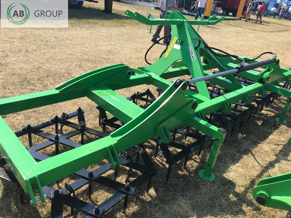 Dziekan hydraulic folding meadow harrow WUKA 5m 5C20H - Erpice a catena: foto 1 Dziekan hydraulic folding meadow harrow WUKA 5m 5C20H - Erpice a catena: foto 1