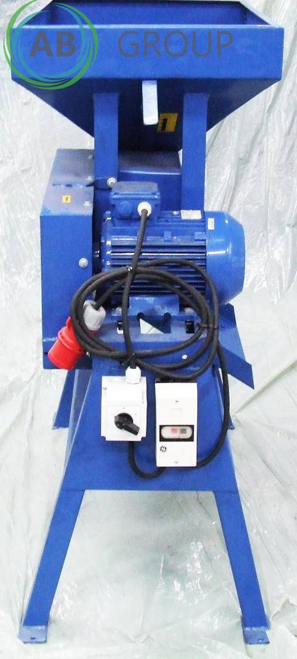 Masz-Rol grain processor T270-100/3 - Attrezzatura post-raccolta: foto 2 Masz-Rol grain processor T270-100/3 - Attrezzatura post-raccolta: foto 2