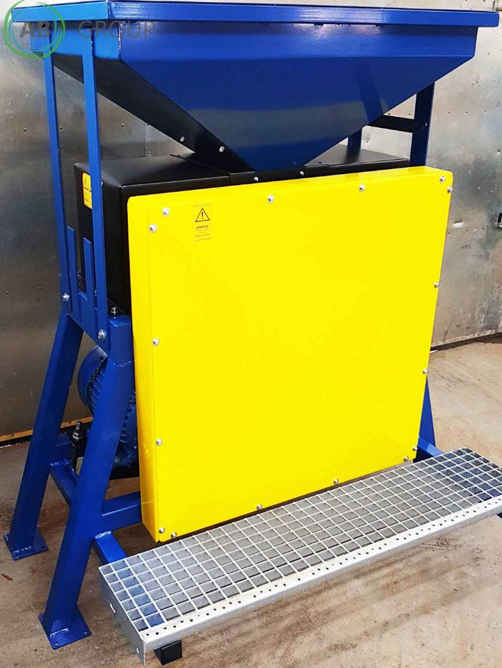 Masz-Rol twin-engine grain processor D-400 - Attrezzatura post-raccolta: foto 3 Masz-Rol twin-engine grain processor D-400 - Attrezzatura post-raccolta: foto 3