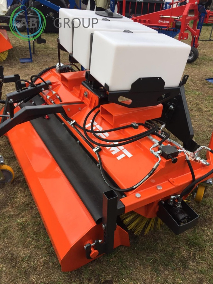 Metal-Technik TOP MT tractor road sweeper 2 m - Spazzola per Veicolo speciale/ Comunale: foto 4 Metal-Technik TOP MT tractor road sweeper 2 m - Spazzola per Veicolo speciale/ Comunale: foto 4