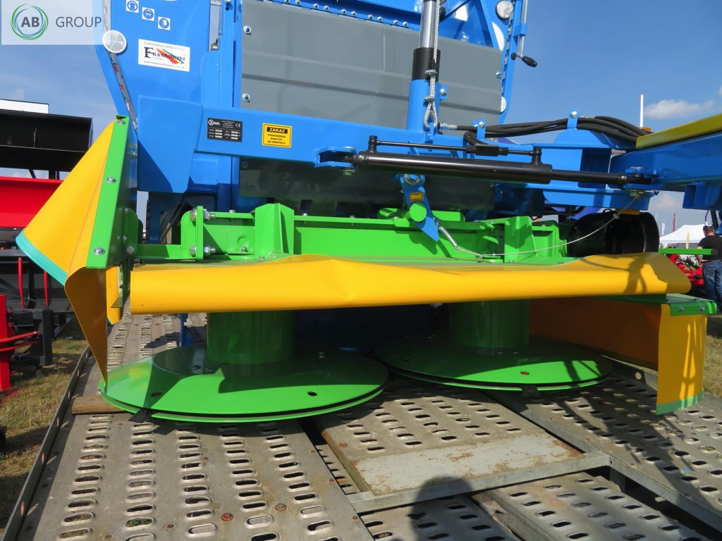 Zamet green forage mower T635 -14,5 m3 - Carro autocaricante: foto 4 Zamet green forage mower T635 -14,5 m3 - Carro autocaricante: foto 4