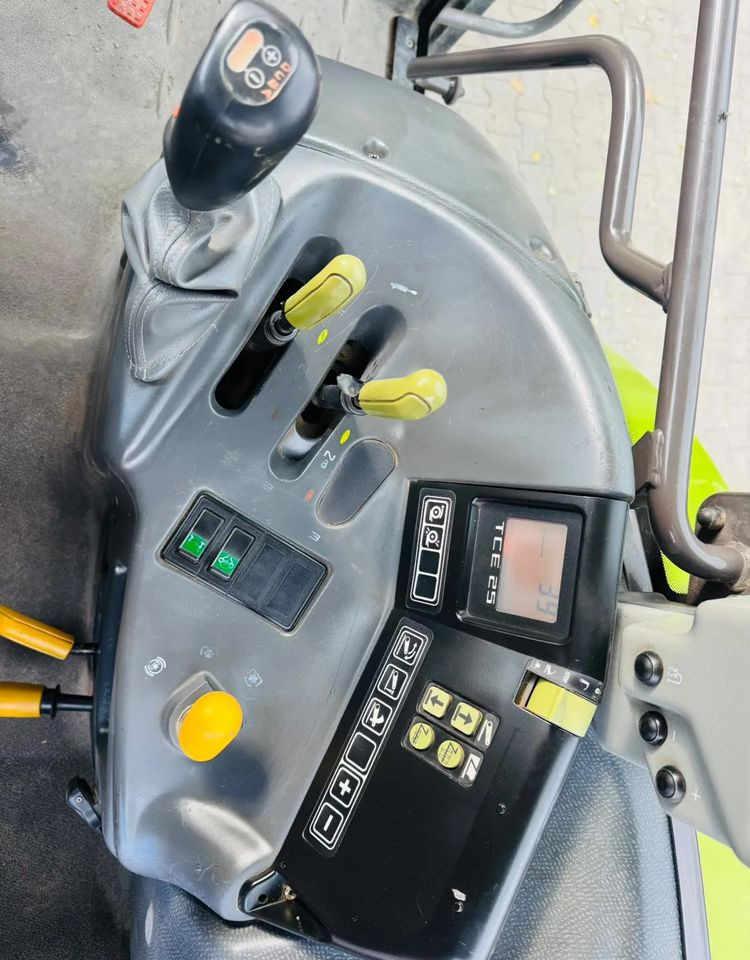 Leasing di Claas Ares 657 ATZ Claas Ares 657 ATZ: foto 14 Leasing di Claas Ares 657 ATZ Claas Ares 657 ATZ: foto 14