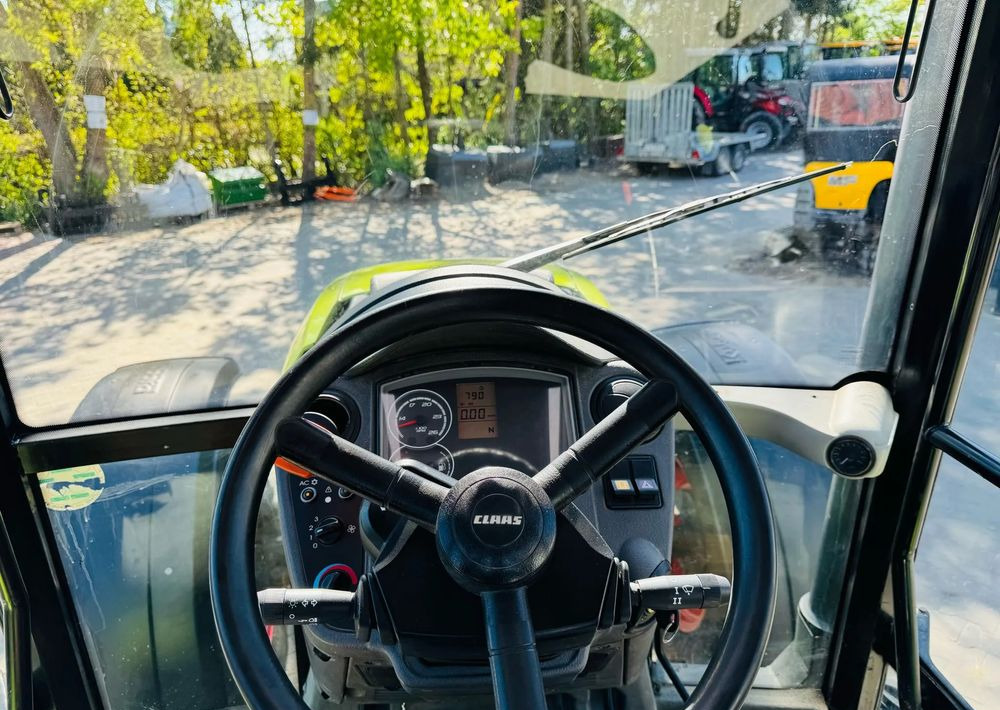 Leasing di Claas Axos 330 Claas Axos 330: foto 11 Leasing di Claas Axos 330 Claas Axos 330: foto 11