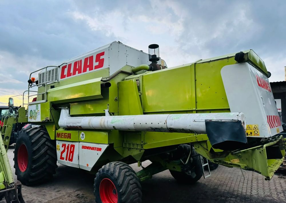 Claas MEGA 218 - Mietitrebbia: foto 3 Claas MEGA 218 - Mietitrebbia: foto 3