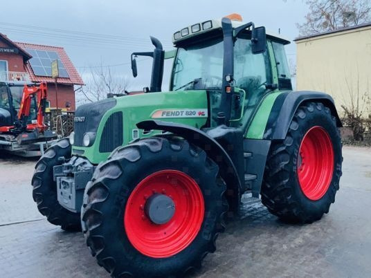 Fendt 820 VARIO TMS - Trattore: foto 1 Fendt 820 VARIO TMS - Trattore: foto 1